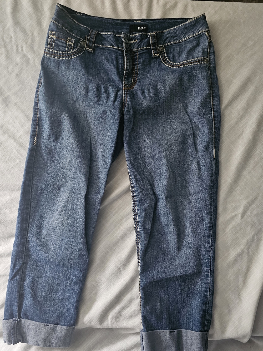 a.n.a Women's Medium Blue Rolled-Hem Jeans